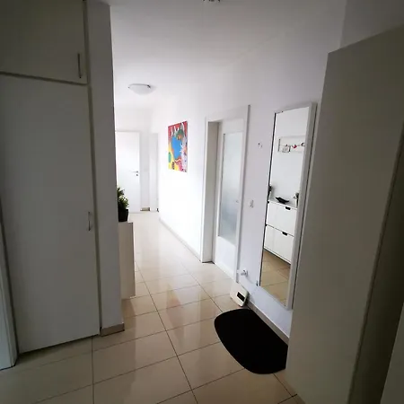 Apartment Greensun-homes Messe, Flughafen Und Zentrums Nah, Ruhig, Modern, Schnelles Wlan, Balkon Und Küche, Freies Parken, 4 Schlafplätze Möglich *