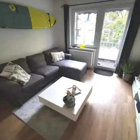 Greensun-homes Messe, Flughafen Und Zentrums Nah, Ruhig, Modern, Schnelles Wlan, Balkon Und Küche, Freies Parken, 4 Schlafplätze Möglich *